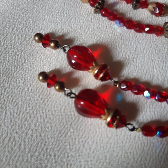1930-40's Czech Crystal Art Deco 44 Inch Red Lariat Necklace and Earring Set - Picture 10 of 12